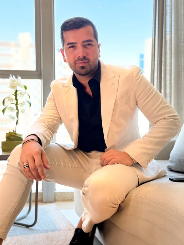 Dr. Lucas Cantão, dermatologista responsável pelo protocolo
